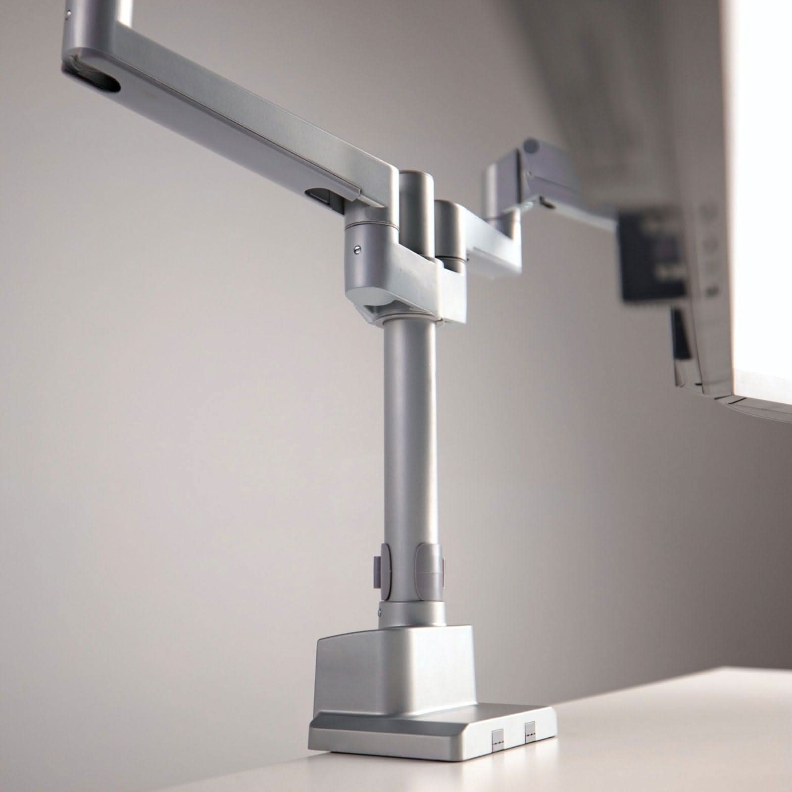 full-motion-dual-monitor-desk-mount-height-adjustable-with-gas-spring-arms-mount-it-mi-6772-39684126769307